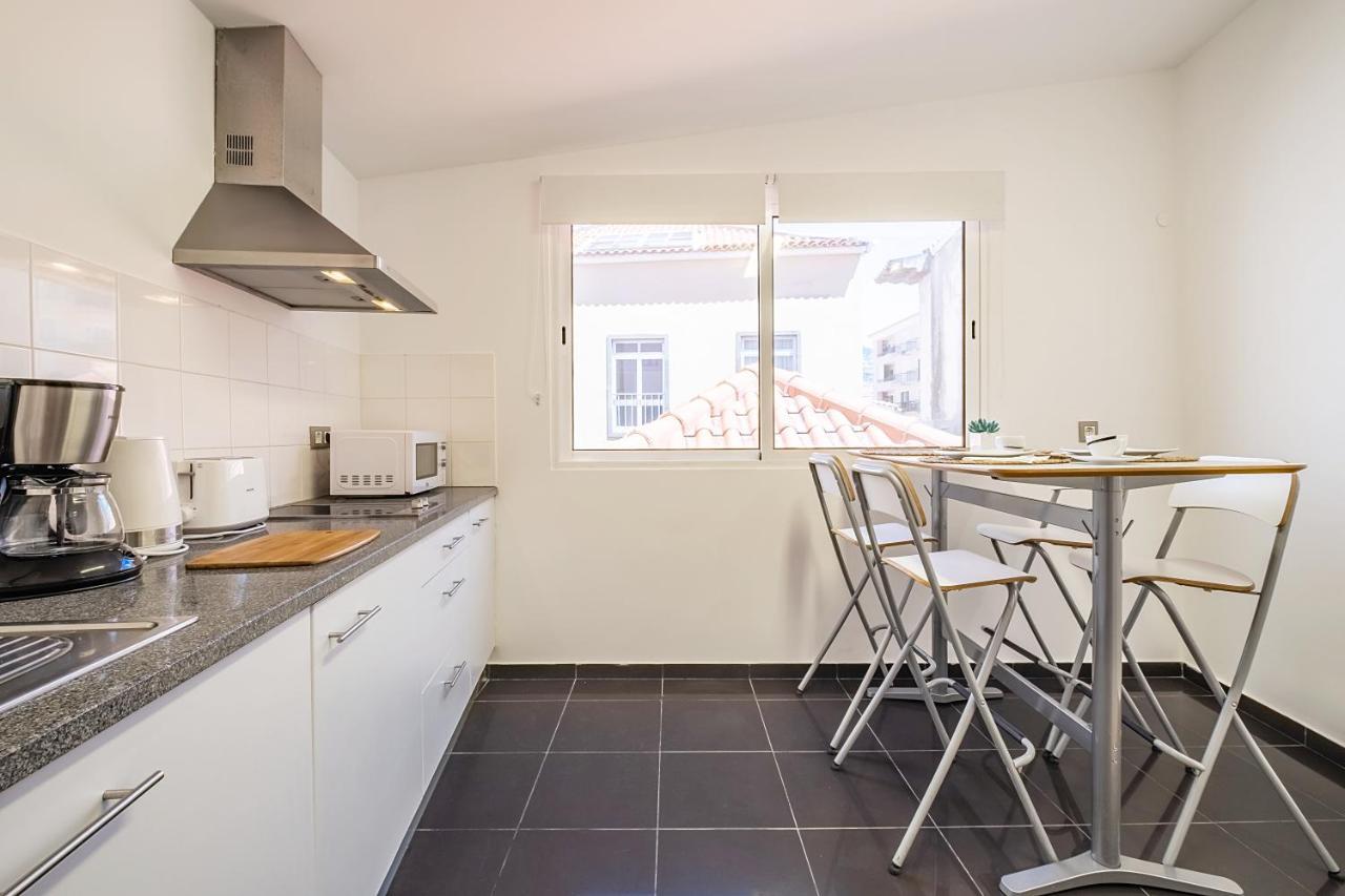 Cayres Suites Carmo Funchal  Bagian luar foto